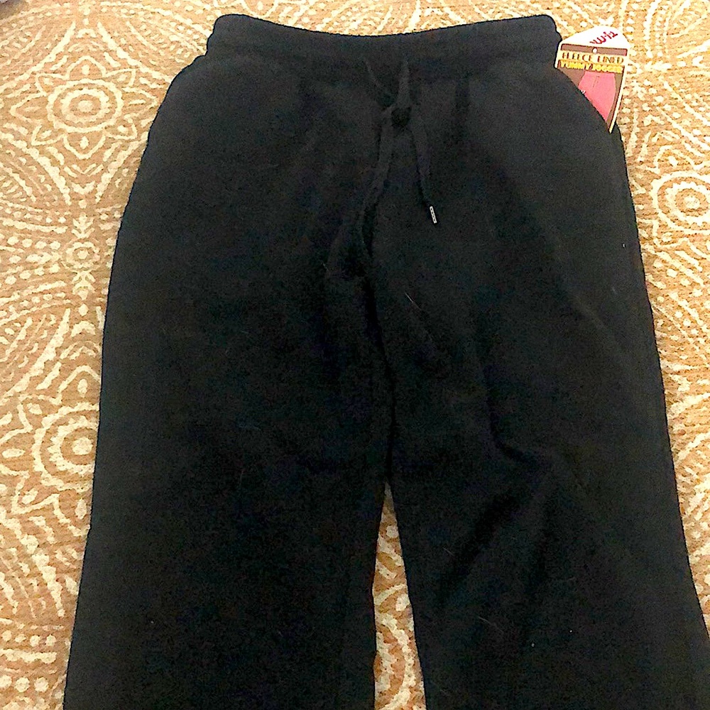 Fleece lined Black adjustable sweatpants! So comfy! Sad they didn’t fit :(